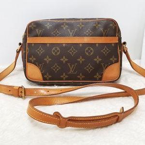 💕Authentic LV Trocadero 24 CLASSIC Crossbody